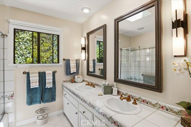 27 N Vista De Catalina, Laguna Beach, CA 92651