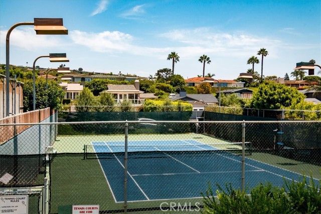 27 N Vista De Catalina, Laguna Beach, CA 92651