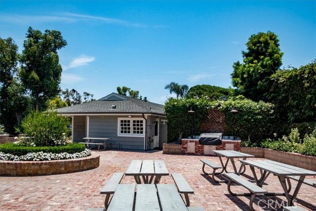 27 N Vista De Catalina, Laguna Beach, CA 92651