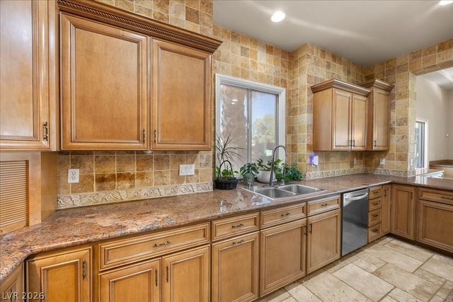 7032 Via Campanile Avenue, Las Vegas, NV 89131