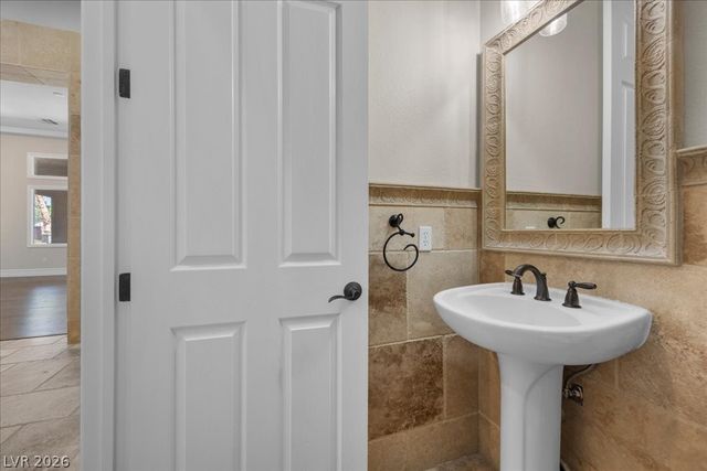 7032 Via Campanile Avenue, Las Vegas, NV 89131