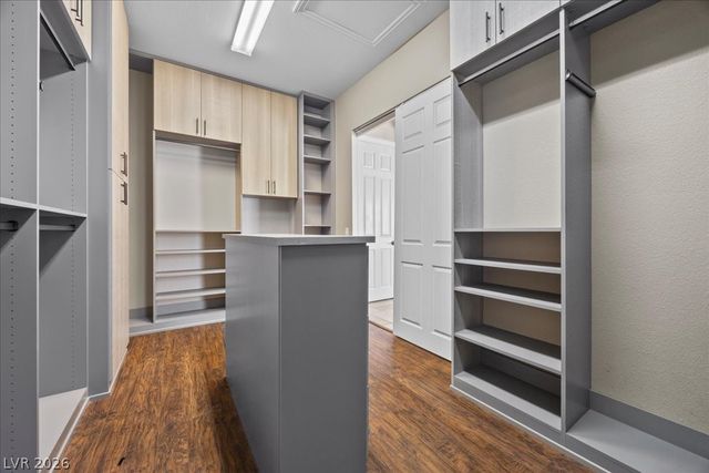 7032 Via Campanile Avenue, Las Vegas, NV 89131