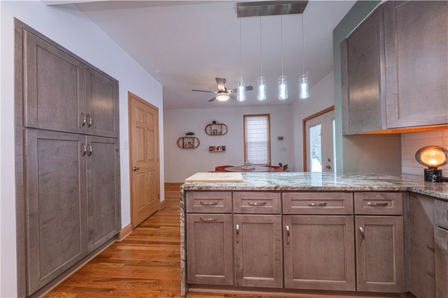 366 Republic St, Mt Washington, PA 15211