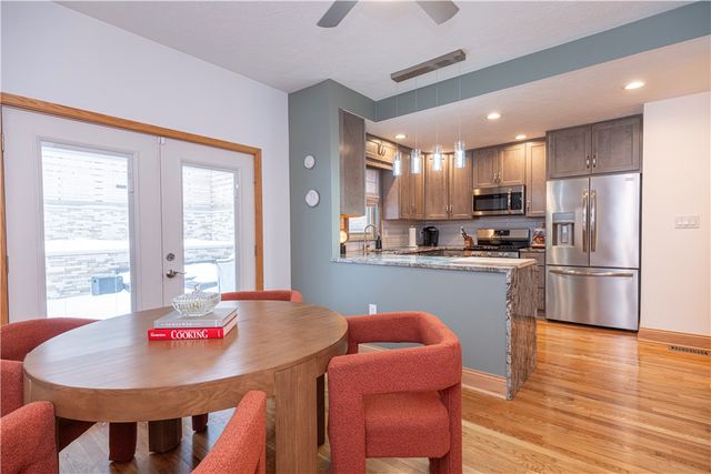 366 Republic St, Mt Washington, PA 15211