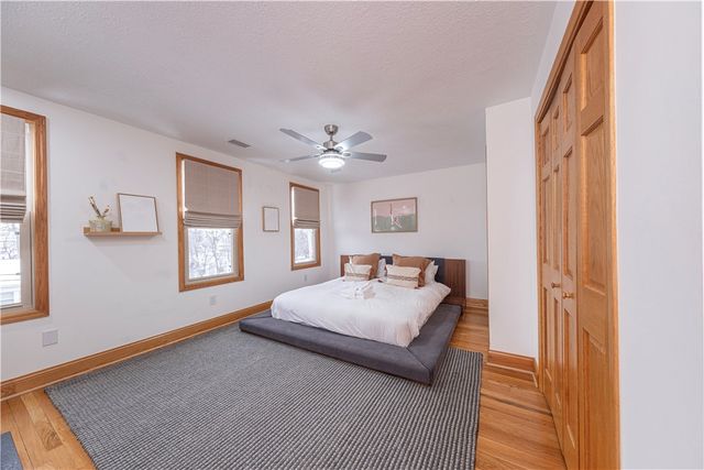 366 Republic St, Mt Washington, PA 15211