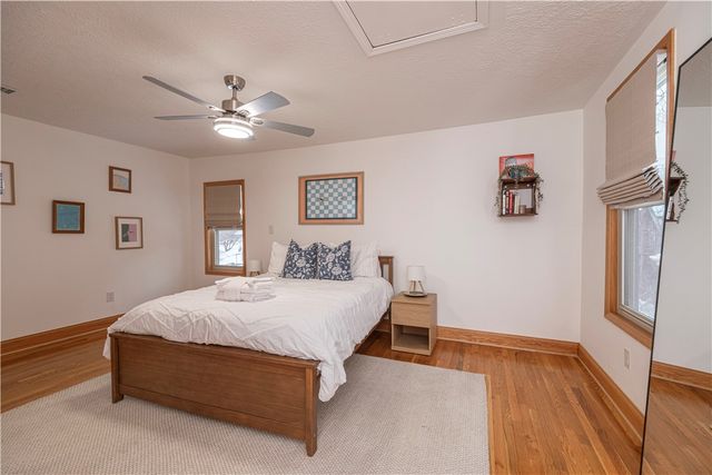 366 Republic St, Mt Washington, PA 15211