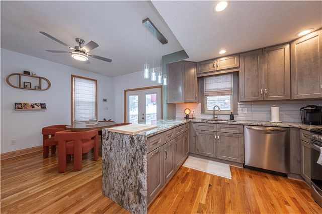 366 Republic St, Mt Washington, PA 15211