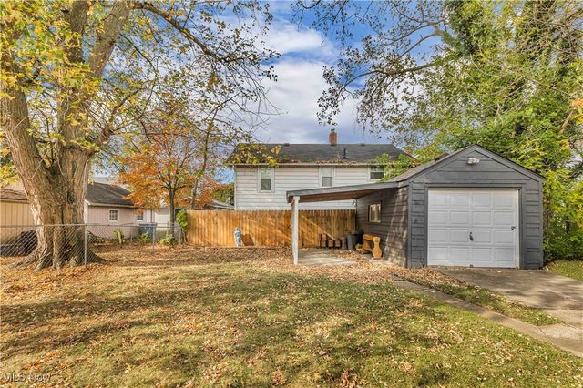 1304 Lakeview Avenue, Lorain, OH 44053