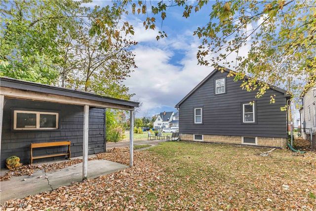 1304 Lakeview Avenue, Lorain, OH 44053