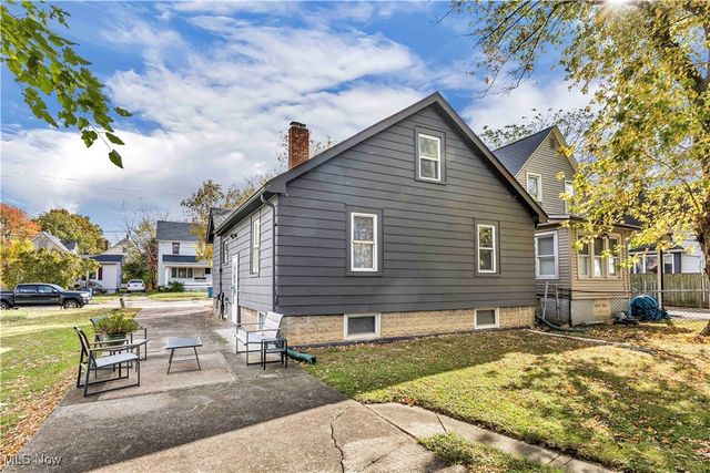 1304 Lakeview Avenue, Lorain, OH 44053