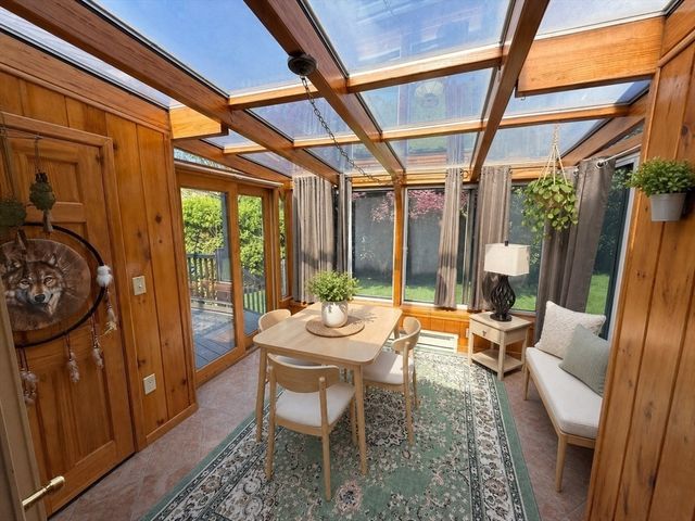 4 Mayfield Rd, Auburn, MA 01501