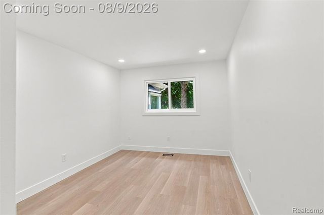2255 Bedford Road, Bloomfield Hills, MI 48302