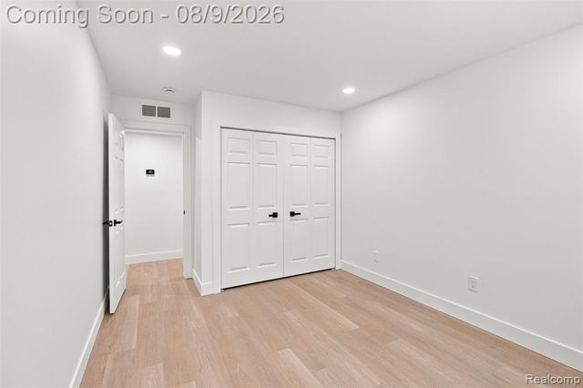 2255 Bedford Road, Bloomfield Hills, MI 48302