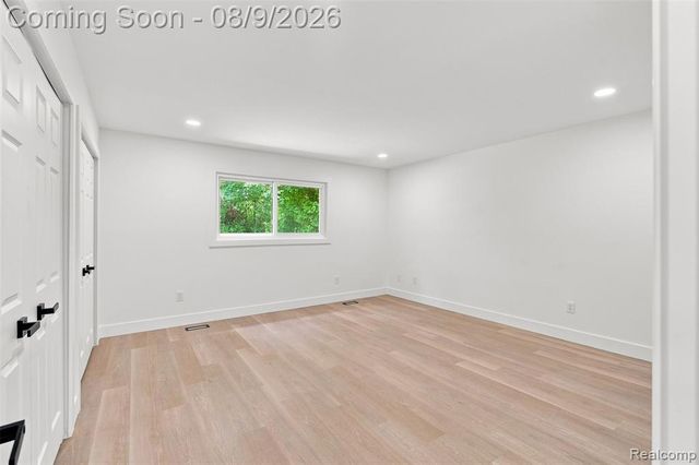 2255 Bedford Road, Bloomfield Hills, MI 48302