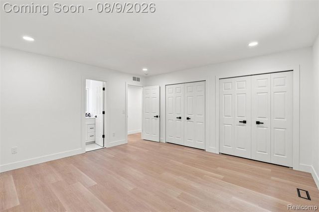 2255 Bedford Road, Bloomfield Hills, MI 48302