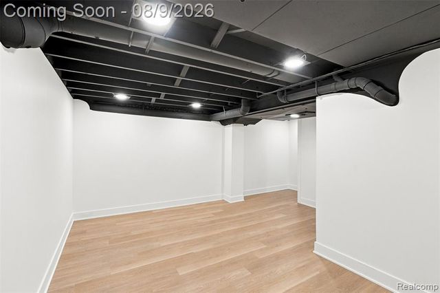 2255 Bedford Road, Bloomfield Hills, MI 48302