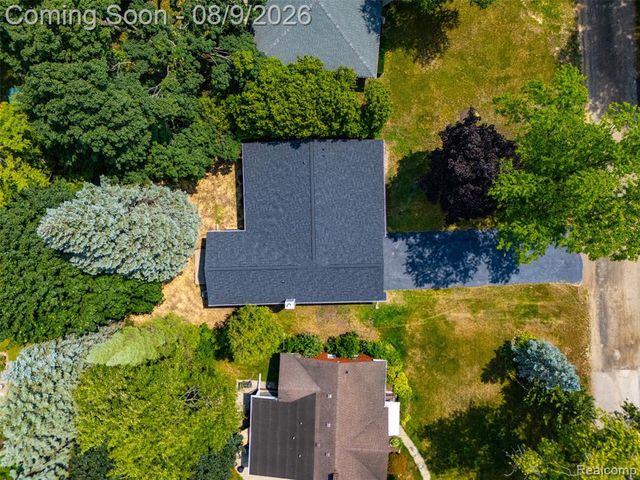 2255 Bedford Road, Bloomfield Hills, MI 48302