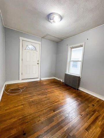 904 Main 1, Woburn, MA 01801