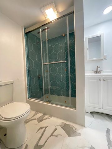 904 Main 1, Woburn, MA 01801