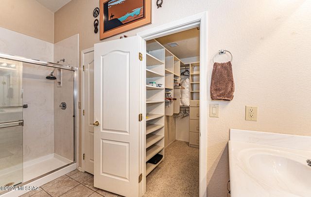 1440 N Goldeneye Way, Green Valley, AZ 85614