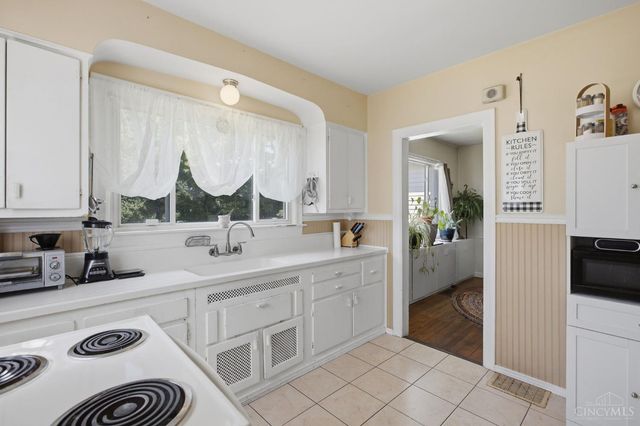 9503 Railroad Avenue, Blue Ash, OH 45242