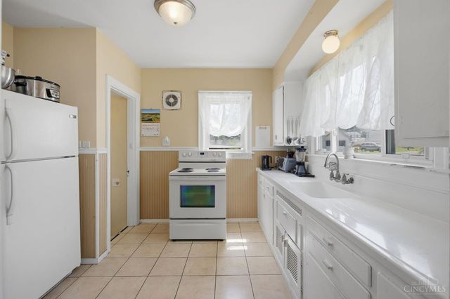 9503 Railroad Avenue, Blue Ash, OH 45242
