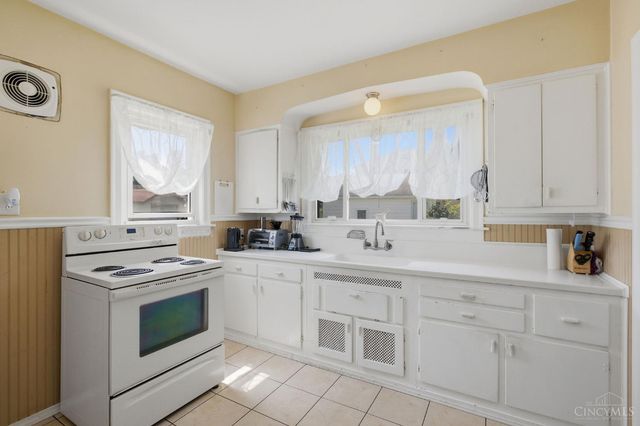 9503 Railroad Avenue, Blue Ash, OH 45242