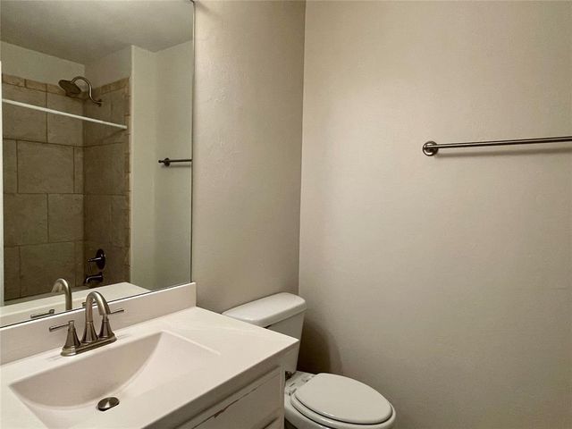 2521 NW 193rd Street, Edmond, OK 73012