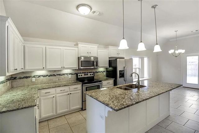 2521 NW 193rd Street, Edmond, OK 73012