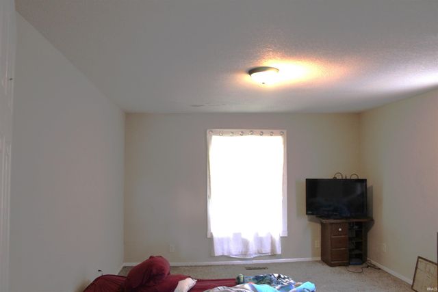 5036 Lower Huntington Rd, Fort Wayne, IN 46809