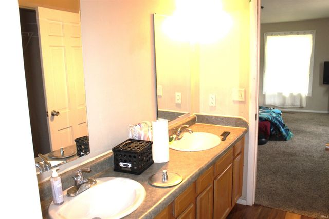 5036 Lower Huntington Rd, Fort Wayne, IN 46809