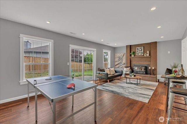 32027 11th Avenue SW, Federal Way, WA 98023