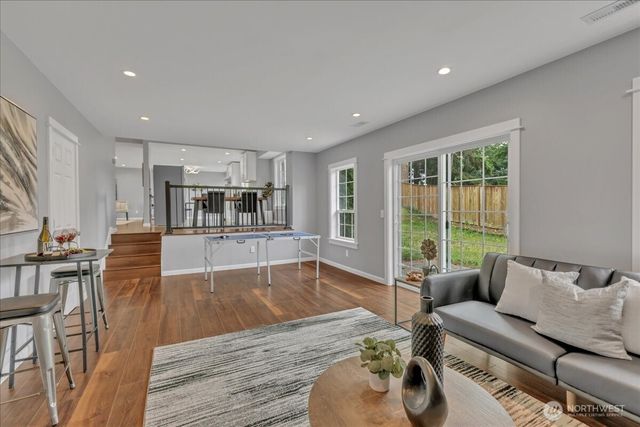 32027 11th Avenue SW, Federal Way, WA 98023