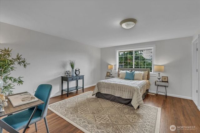 32027 11th Avenue SW, Federal Way, WA 98023