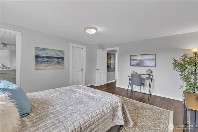 32027 11th Avenue SW, Federal Way, WA 98023