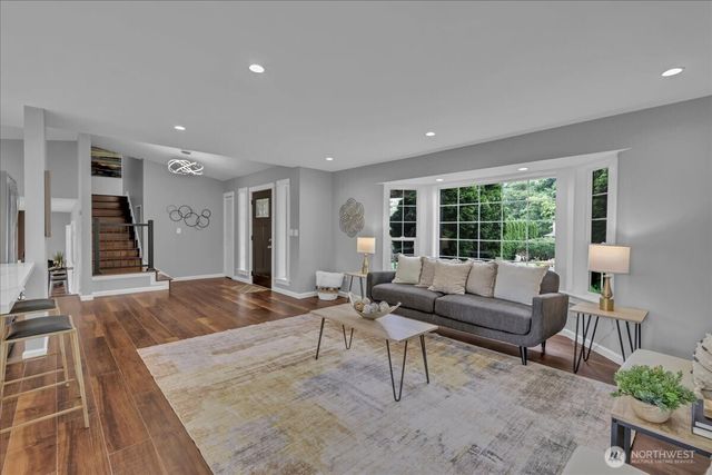 32027 11th Avenue SW, Federal Way, WA 98023