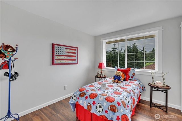32027 11th Avenue SW, Federal Way, WA 98023