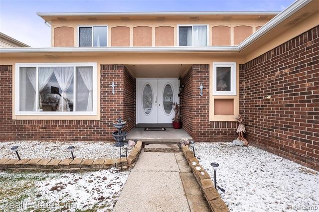 4469 Ardmore Drive, Sterling Heights, MI 48310