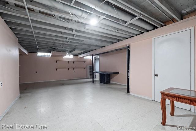 4469 Ardmore Drive, Sterling Heights, MI 48310