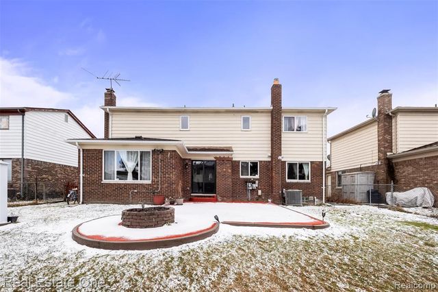 4469 Ardmore Drive, Sterling Heights, MI 48310