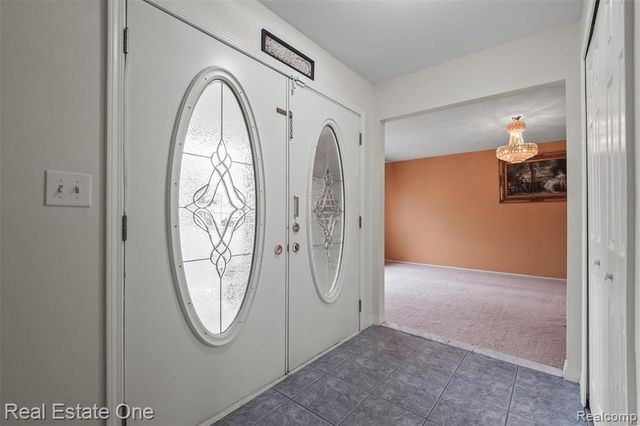 4469 Ardmore Drive, Sterling Heights, MI 48310