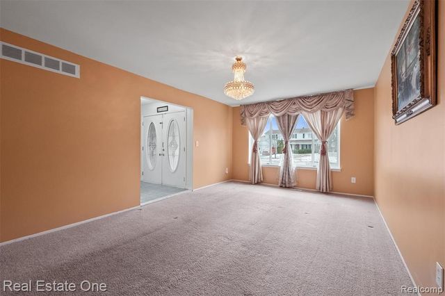 4469 Ardmore Drive, Sterling Heights, MI 48310