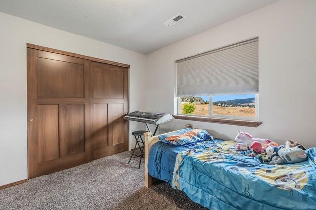 17915 E Daystar Rd, Spokane Valley, WA 99016