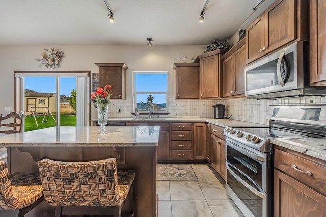 17915 E Daystar Rd, Spokane Valley, WA 99016