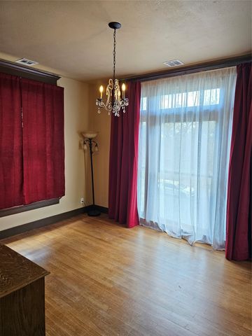200 S Canton Street, Mexia, TX 76667