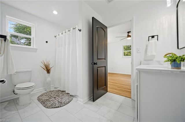 1568 Kempsville RD, Virginia Beach, VA 23464