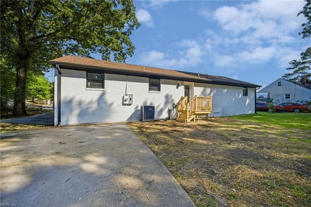 1568 Kempsville RD, Virginia Beach, VA 23464