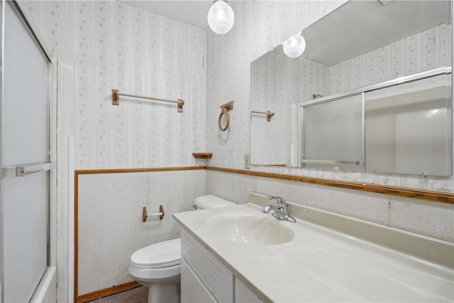 1360 Starry Drive, Marion, IA 52302