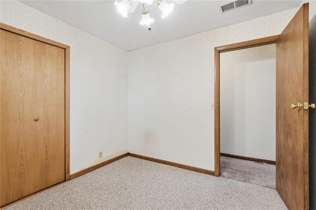 1360 Starry Drive, Marion, IA 52302