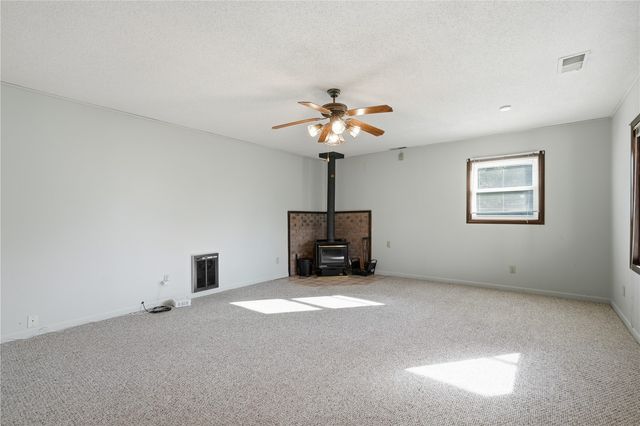 1360 Starry Drive, Marion, IA 52302
